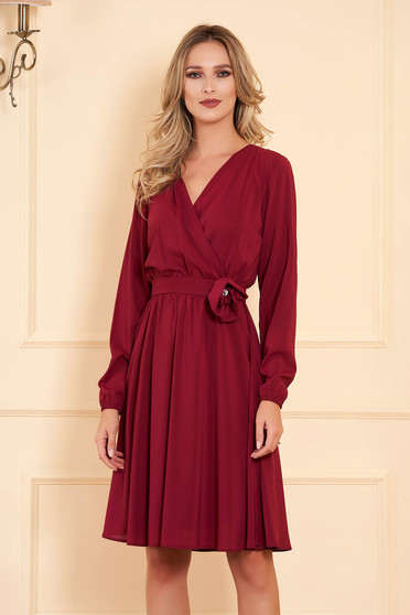 Rochie StarShinerS visinie midi de ocazie in clos din material vaporos cu elastic in talie cu maneci lungi si decolteu petrecut