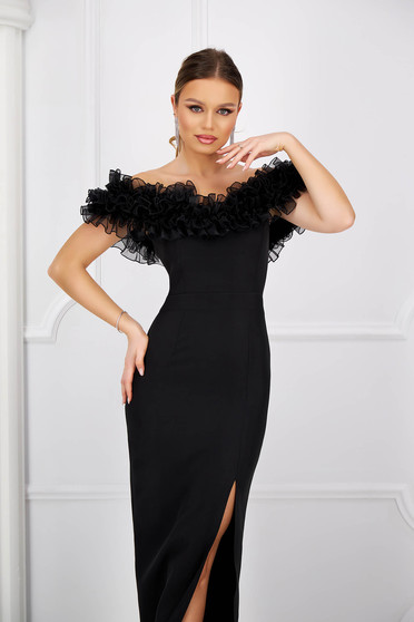 Freshman prom dresses, Black dress long cloth with ruffle details cut material naked shoulders - StarShinerS.com