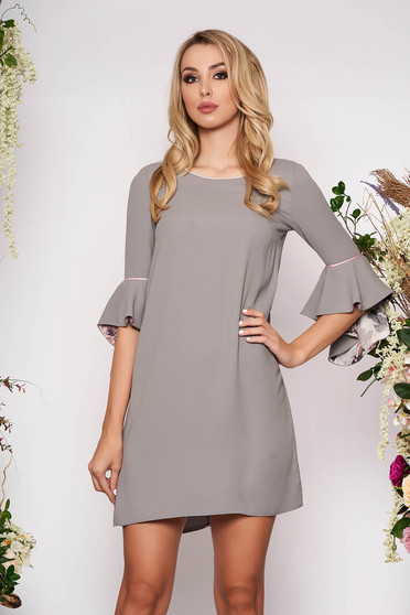 Rochie StarShinerS gri scurta eleganta cu croi larg `cu decolteu la baza gatului cu maneci trei-sferturi tip clopot fara captuseala