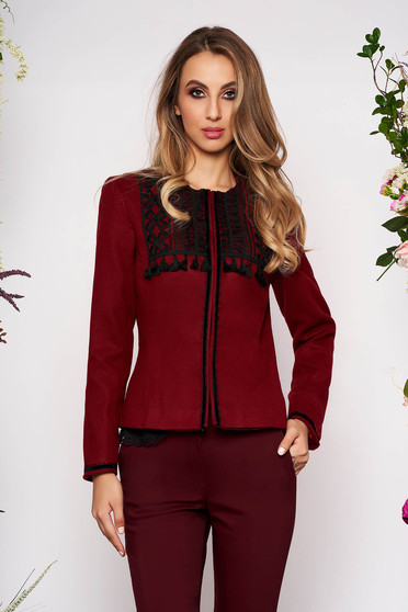 Sacou LaDonna visiniu scurt elegant cambrat din lana cu maneci lungi cu umerii buretati
