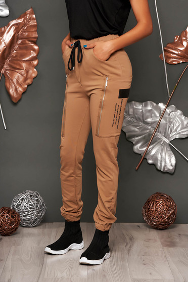 Pantaloni cappuccino lungi casual din bumbac cu talie inalta cu elastic si buzunare laterale