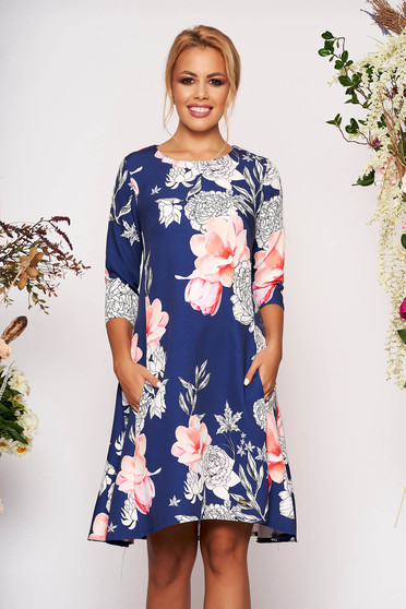 Rochie albastra scurta eleganta in clos din scuba cu buzunare cu maneci trei-sferturi si imprimeu floral