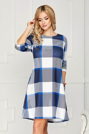 Rochie albastra casual scurta de zi cu croi in a fara captuseala cu buzunare