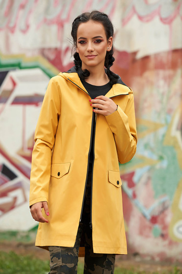 Trench de ploaie SunShine mustariu casual scurt captusit pe interior cu maneca lunga si buzunare