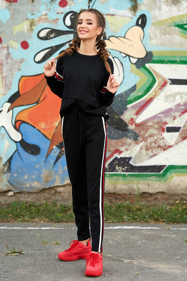 Set SunShine negru casual din 2 piese cu pantaloni din material tricotat