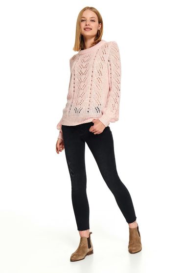 Pulover Top Secret roz scurt casual din material tricotat cu croi larg si decolteu rotunjit