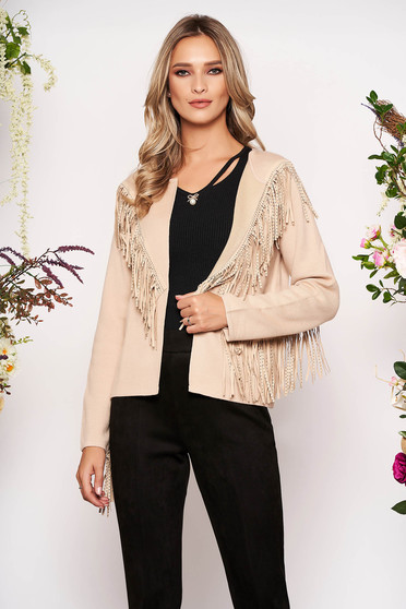 Cardigan crem casual din material gros cu croi larg cu maneci lungi si franjuri cu capse