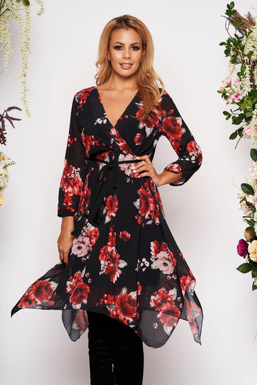 Rochie SunShine neagra scurta eleganta asimetrica in clos din voal cu decolteu in v cu maneci trei-sferturi si imprimeu floral