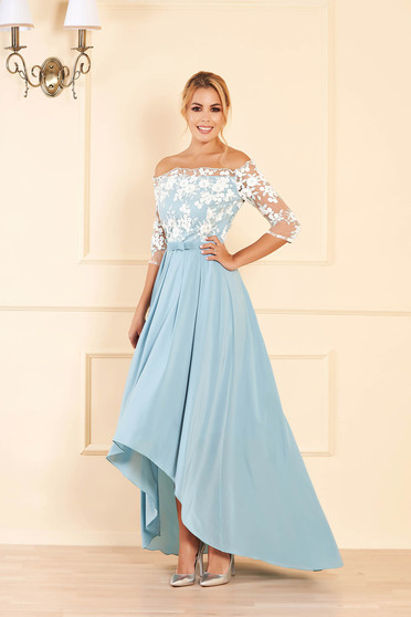 Rochie StarShinerS mint midi de ocazie in clos din voal cu maneci trei-sferturi umeri goi si cordon detasabil