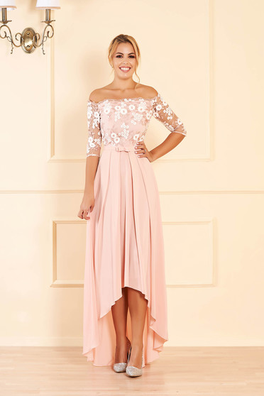 Rochie StarShinerS piersica midi de ocazie in clos din voal cu maneci trei-sferturi umeri goi si cordon detasabil