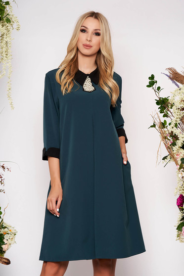 Rochie verde petrol midi eleganta cu croi larg din stofa subtire cu buzunare cu guler si maneci trei-sferturi