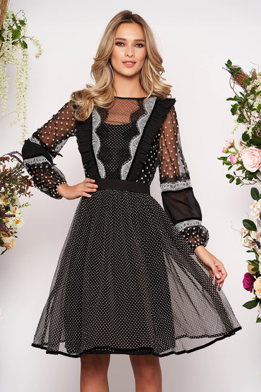 Rochie LaDonna neagra midi eleganta in clos din voal cu maneci lungi cu maneci prinse in elastic cu volanase si buline