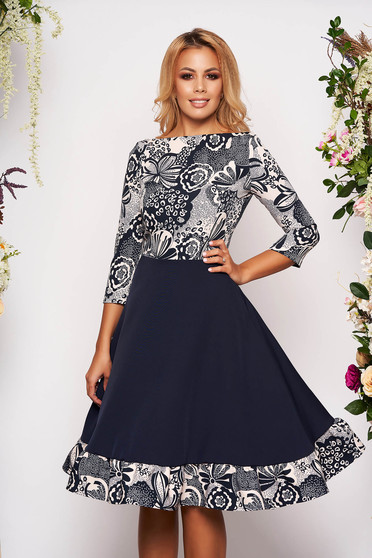 Rochie StarShinerS albastru-inchis de zi in clos cu maneci trei-sferturi din material elastic cu imprimeu floral