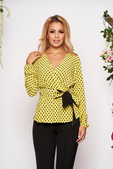Bluza dama StarShinerS galbena office cu croi larg cu decolteu in v din material subtire cu buline