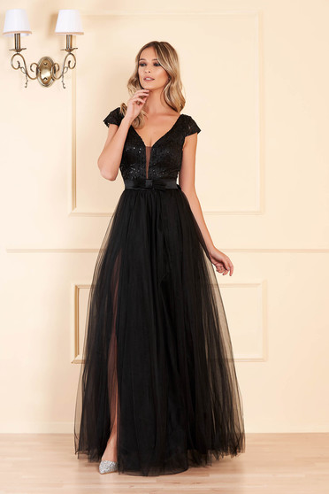 Rochie Artista neagra lunga de ocazie in clos cu spatele gol cu bust buretat cu decolteu in v cu aplicatii cu paiete