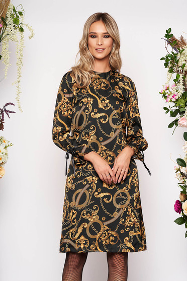 Rochie neagra midi de zi cu croi larg din material vaporos cu maneci lungi decolteu la baza gatului si imprimeuri grafice