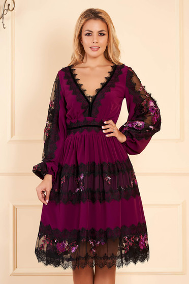 Rochie LaDonna mov eleganta croi in clos din voal cu aplicatii de dantela