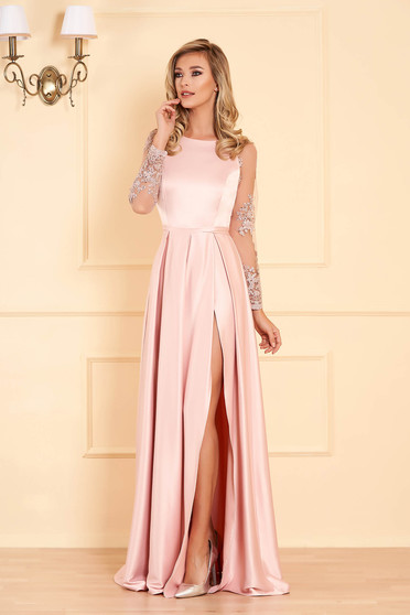 Rochie Artista roz de ocazie croi in clos din material satinat cu maneci din dantela