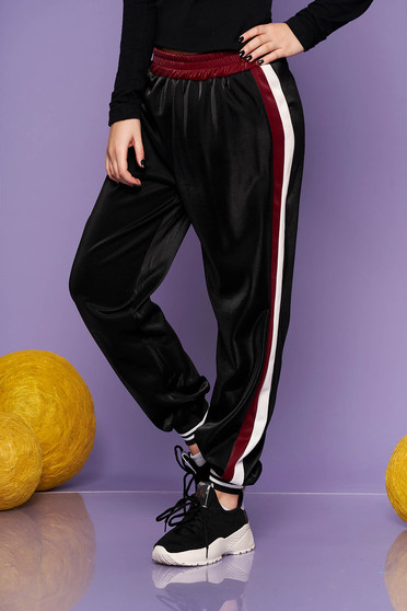 Pantaloni SunShine visinii casual din material lucios cu elastic in talie