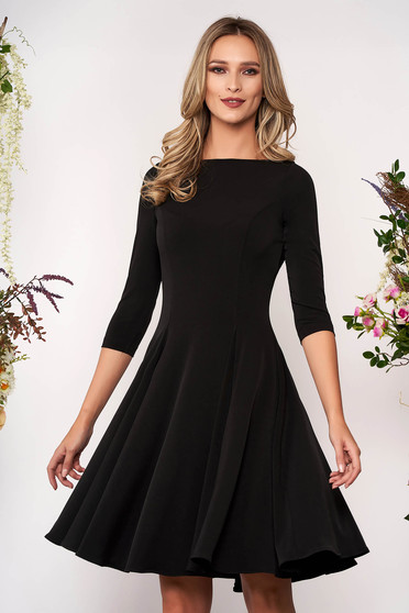 Rochie StarShinerS neagra de zi in clos din material subtire cu guler barcuta