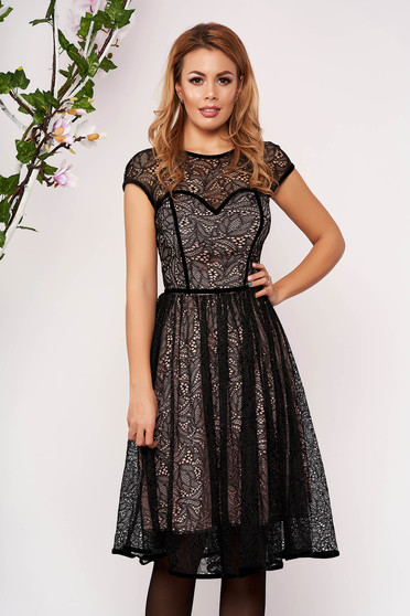 Rochie StarShinerS neagra eleganta scurta de ocazie din dantela cu maneci scurte decolteu in