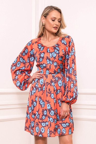 Rochie PrettyGirl portocalie de zi in clos cu decolteu rotunjit din material satinat cu imprimeuri florale