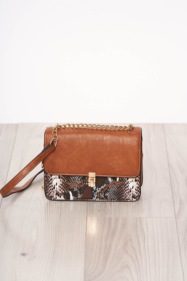 Geanta dama maro material din piele ecologica cu animal print cu maner lung tip lantisor accesorizata cu o catarama