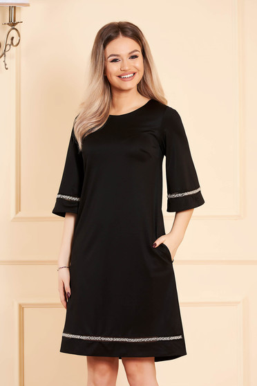 Rochie StarShinerS neagra de ocazie cu un croi drept cu maneci trei-sferturi largi si cu buzunare