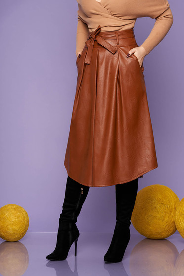 Fusta SunShine maro casual midi din piele ecologica in clos cu buzunare cordon detasabil se inchide cu fermoar la spate