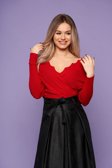 Bluza dama SunShine rosie casual scurta tricotata cu un croi cambrat cu decolteu in v si maneci lungi
