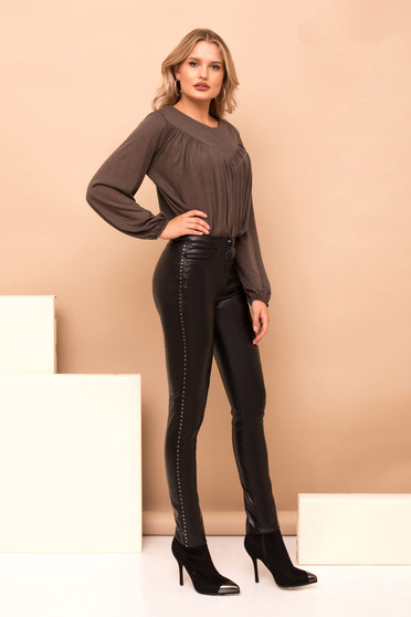 Pantaloni negri PrettyGirl de party cu talie inalta cu tinte metalice din piele ecologica