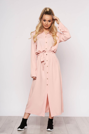 Rochie SunShine roz prafuit casual lunga cu un croi drept cu maneci lungi si inchidere cu nasturi