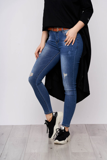Blugi SunShine albastri casual din denim cu talie inalta cu accesoriu tip curea si mici rupturi de material