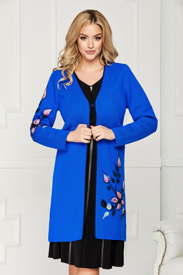 Cardigan albastru elegant din lana cu un croi drept cu maneci lungi si broderie florala