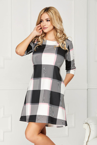 Rochie roz prafuit casual scurta de zi cu croi in a fara captuseala cu buzunare