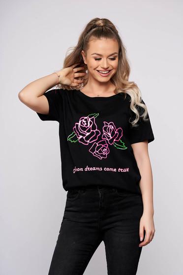Blouses & Shirts, Black casual short cut cotton t-shirt with rounded cleavage with graphic details - StarShinerS.com