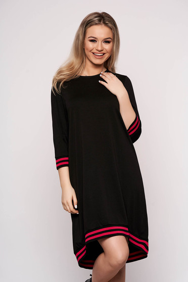 Rochie Top Secret casual neagra cu croi larg asimetrica cu dungi orizontale cu maneci trei-sferturi