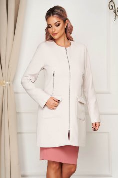 Cream overcoat with pockets zipper accessory cloth