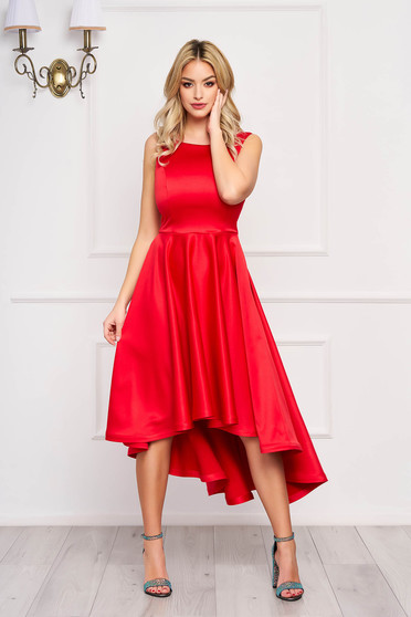 Rochie StarShinerS rosie midi de ocazie in clos din satin asimetrica cu spatele decupat