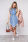 Rochie SunShine albastra casual scurta de zi din denim fara maneci accesorizata cu cordon 3 - StarShinerS.ro