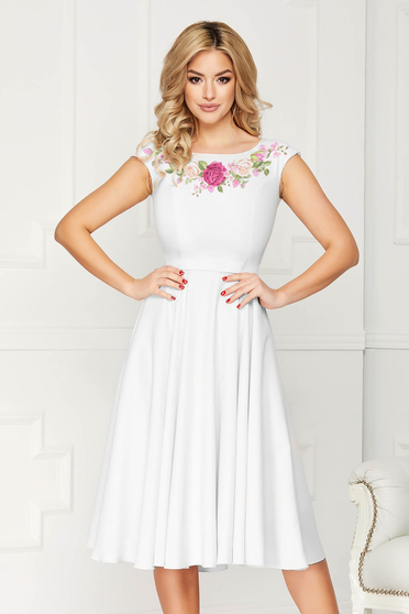- StarShinerS white dress cloth midi cloche with floral print