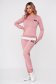 Trening dama SunShine roz din 2 piese cu pantalon din bumbac usor elastic cu croi larg si slit lateral 3 - StarShinerS.ro