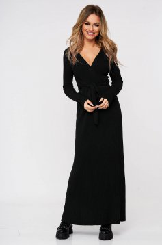 Rochie din tricot reiat neagra cu decolteu petrecut accesorizata cu cordon - SunShine