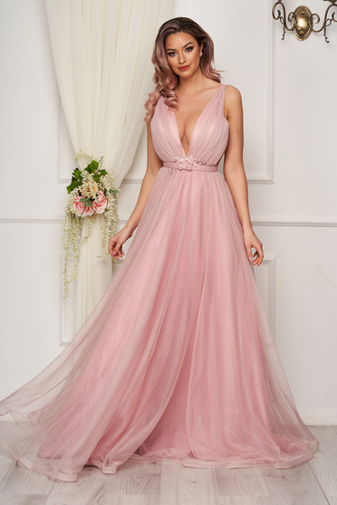 Rochii de lux, Rochie roz deschis de seara din tul in clos cu corset la spate - StarShinerS.ro