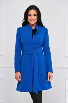 Blue trenchcoat tented short cut elegant accessorized with tied waistband bow accessory