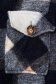 Jacheta tip camasa albastru-inchis in carouri cu croi larg din material pufos 4 - StarShinerS.ro