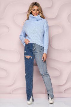 Blue jeans denim high waisted small rupture of material