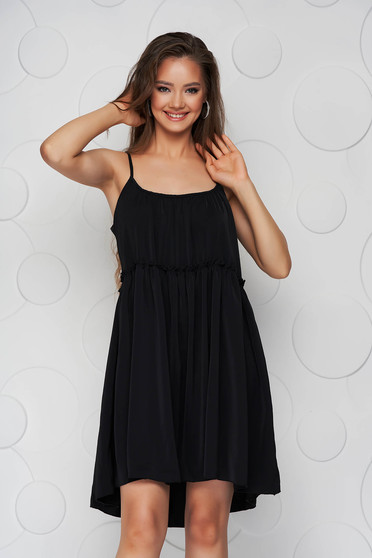 Black dress thin fabric loose fit with straps with rounded cleavage airy fabric