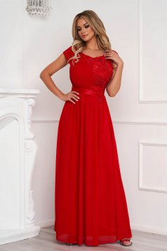 Red dress long occasional cloche from veil fabric with lace details with push-up cups