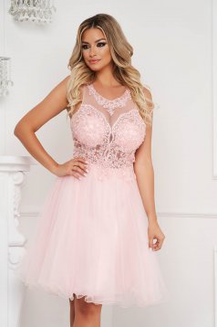 Lightpink dress short cut occasional cloche with lace details with pearls from tulle